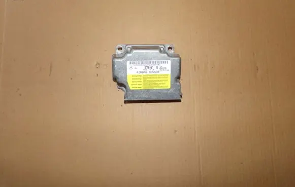 Mercedes-Benz A W169 Airbag control unit/module 16982066262