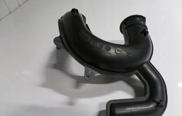 Renault Scenic III - Grand scenic III Air intake duct part 8200923128