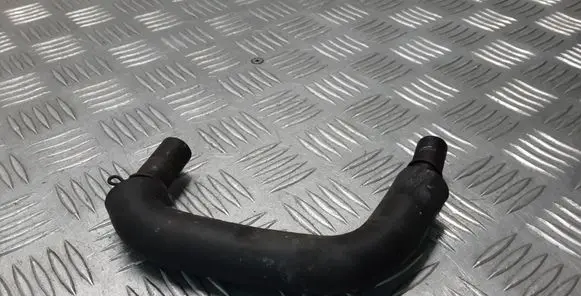Toyota RAV 4 (XA40) Breather hose/pipe 