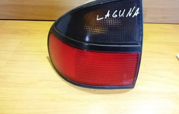 Renault Laguna I Rear/tail lights 7700820052