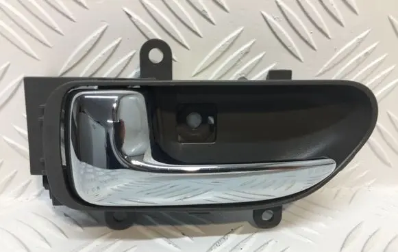 Nissan X-Trail T31 Front door interior handle