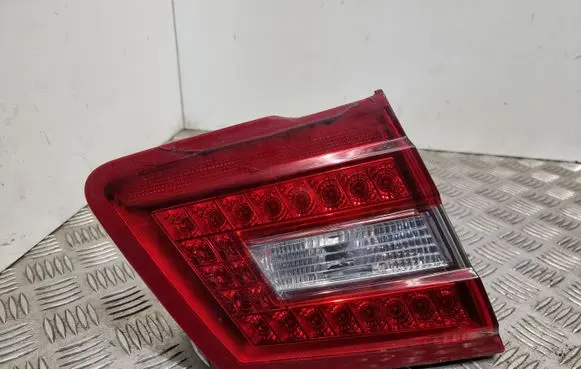 Mercedes-Benz E W212 Tailgate rear/tail lights