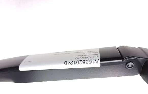 Mercedes-Benz GLE (W166 - C292) Front wiper blade arm A1668201240
