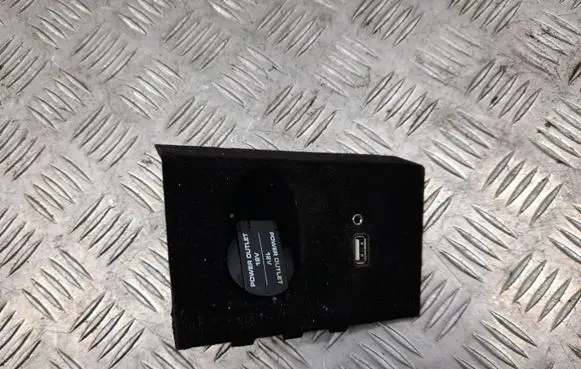 Porsche Panamera (970) USB socket connector 970553345