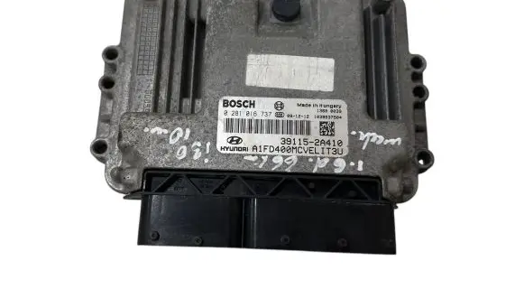 Hyundai i30 Engine control unit/module 391152A410 1039S37904 0281016737