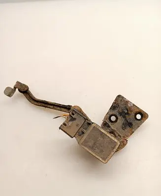 Mercedes-Benz ML W164 Headlight/headlamp level sensor A0105427717