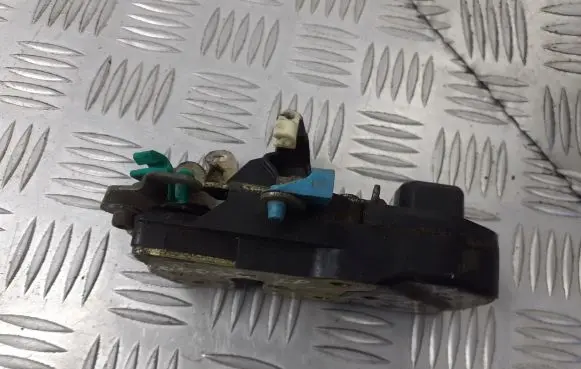 Dodge Caravan Front door lock
