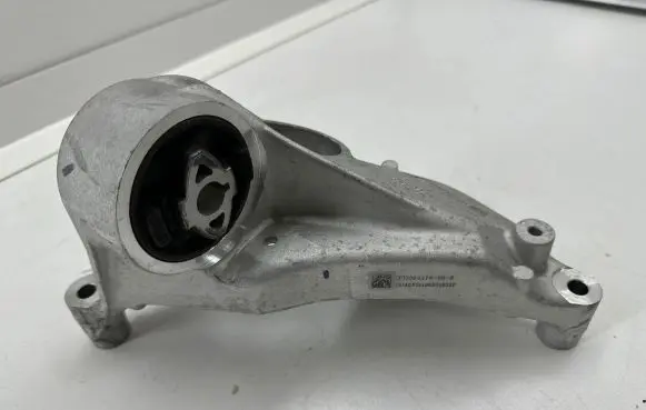 Tesla Model Y Engine mounting bracket 109327800B AC2211965018330