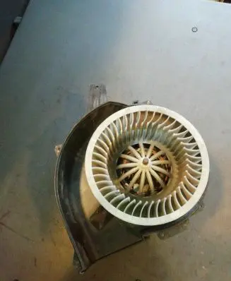 Volkswagen Polo IV 9N3 Heater fan/blower 6Q1820015C