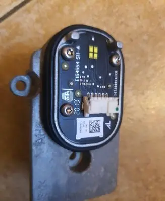 Volkswagen Tiguan LED ballast control module E154554 1473000167C0