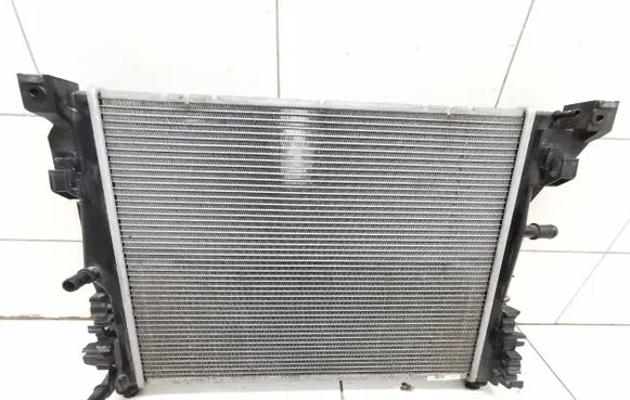 Renault Zoe Coolant radiator 8a7560400 214104950r