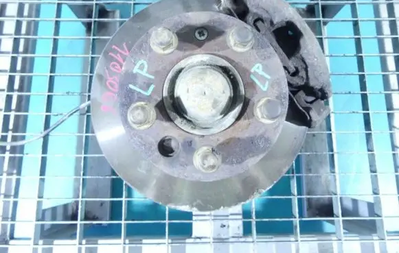 Volkswagen II LT Front wheel hub spindle knuckle IMPRK1103063