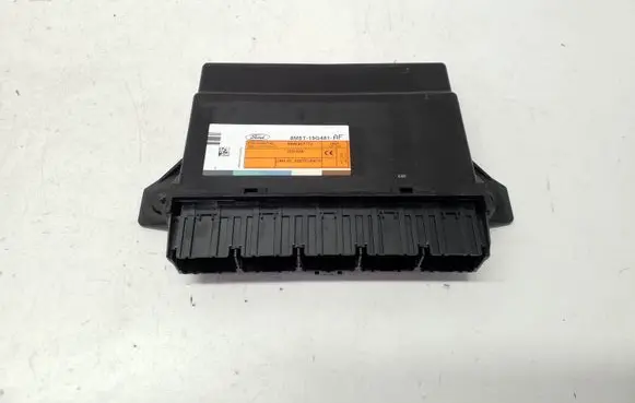 Ford Kuga I Comfort/convenience module 8M5T19G481AF 5WK48777J