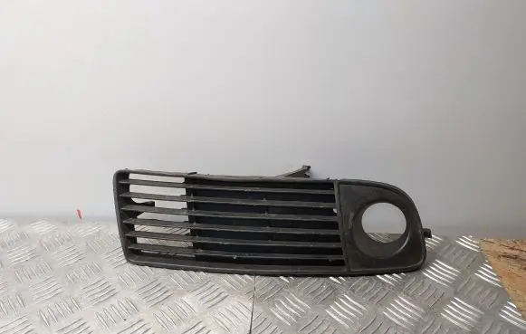 Audi A6 S6 C5 4B Front bumper lower grill 4B0807682