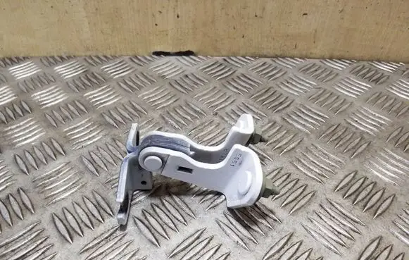 Tesla Model 3 Front door upper hinge RUL333F