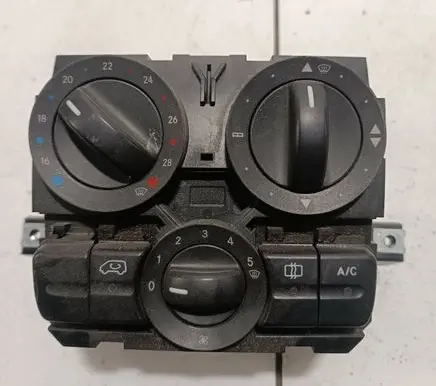 Mercedes-Benz Vito Viano W639 Climate control unit A6399060000 C9314005 5HB00851216