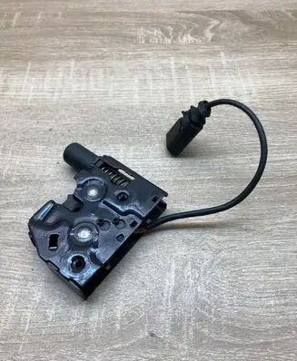 Audi A6 S6 C6 4F Engine bonnet/hood lock/catch 8D0973822 964944