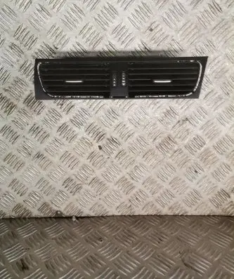 Audi A5 8T 8F Dash center air vent grill 8t2820951b