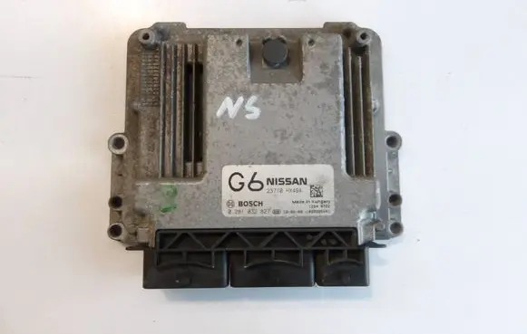 Nissan Qashqai Engine control unit/module 0281032827 23710HX49A 1039S95541