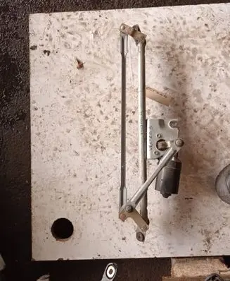 Opel Vectra B Front wiper linkage 