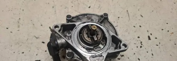 Audi A4 S4 B6 8E 8H Vacuum pump 057145100C 60806C