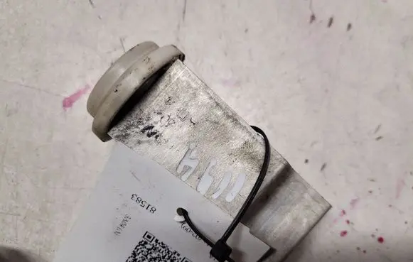 KIA Sorento Air conditioning (A/C) expansion valve