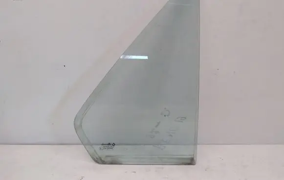 Rear vent window glass