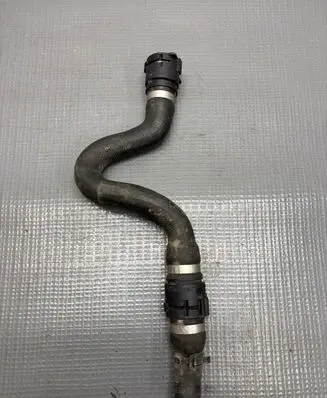 Opel Insignia B Engine coolant pipe/hose 39087133 C1069900 422346486