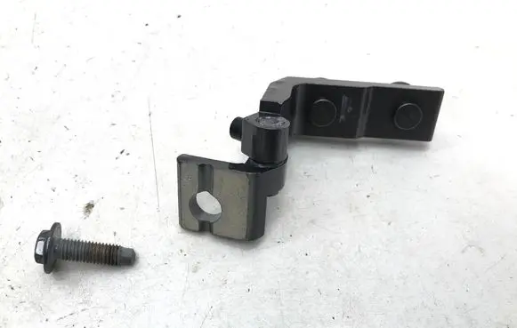Mercedes-Benz GLA H247 Rear door lower hinge HW177G1