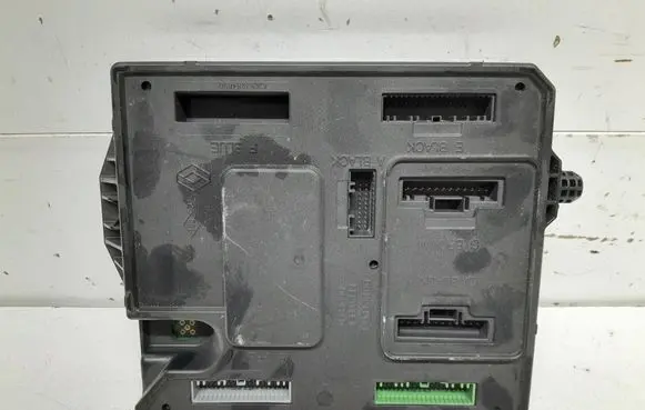Renault Scenic III - Grand scenic III Comfort/convenience module 284B17882R