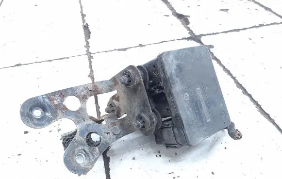 Volkswagen Touran I ABS Pump 1K0907379AC 1K0614517AE