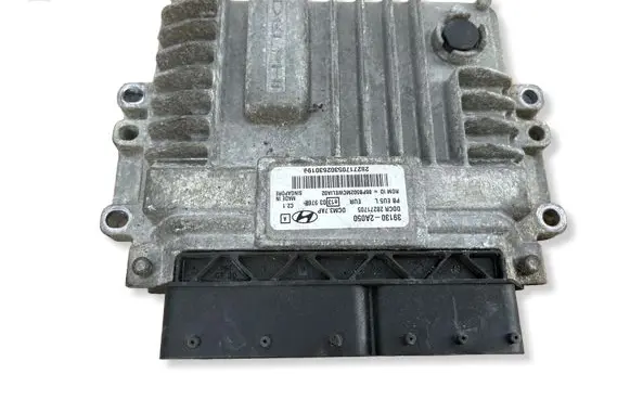 Hyundai i20 (PB PBT) Engine control unit/module 391302A050 28271705 E13039762