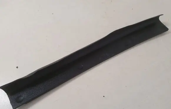 Audi Q2 - Engine compartment rubber 81A823125