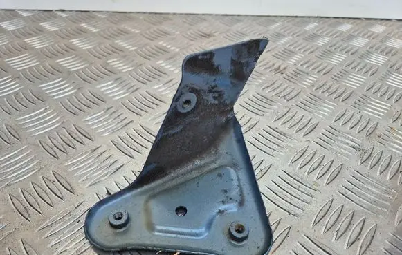 Skoda Rapid (NH) Fender mounting bracket 5JA821142A
