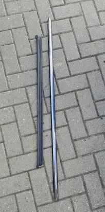Volkswagen Jetta USA Front door glass trim molding