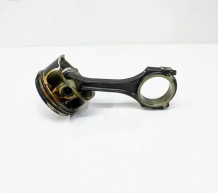 Mercedes-Benz CLA C117 X117 W117 Piston A2701917