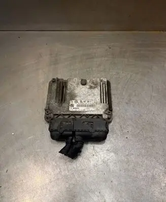 Volkswagen PASSAT B7 Engine control unit/module 03L907309N 0281016374