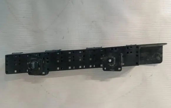 Subaru Forester SJ Front bumper mounting bracket NF4J1W