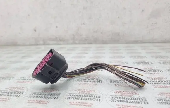Volkswagen Touareg I Headlight/headlamp wiring loom/harness 1J0973737