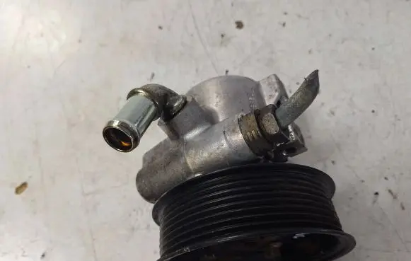 Jeep Grand Cherokee (WJ) Power steering pump 52088582AC