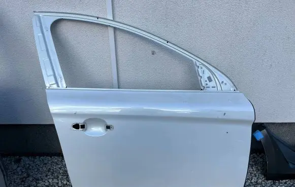 Volvo XC60 Front door