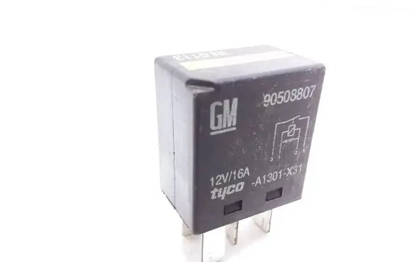Saab 9-5 Hazard warning light relay 90508807