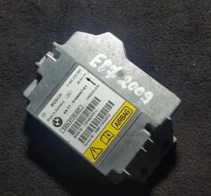 BMW 1 E81 E87 Airbag control unit/module 9166057 0285010066 31916605701J