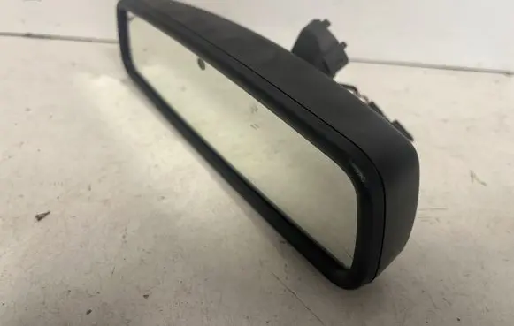 Rear view mirror (interior)