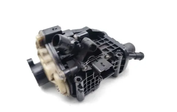 Thermostat/thermostat housing