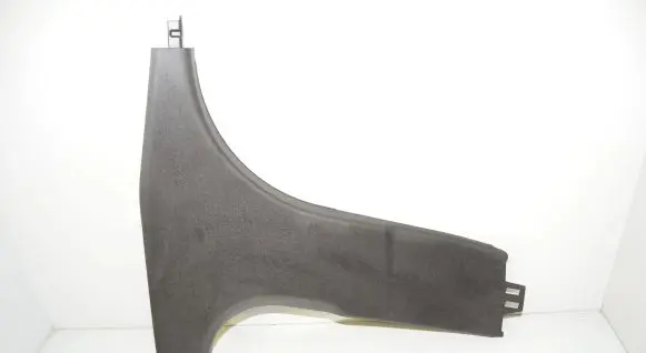 (B) pillar trim (bottom)