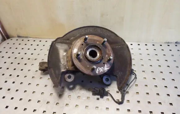 Honda CR-V Front wheel hub