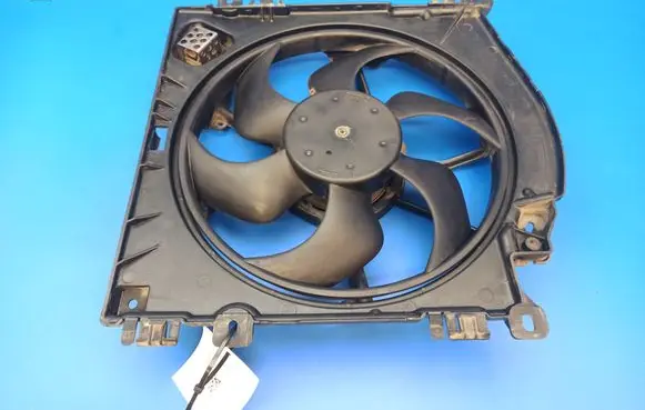 Nissan Note (E11) Electric radiator cooling fan 8200688375 1831441000