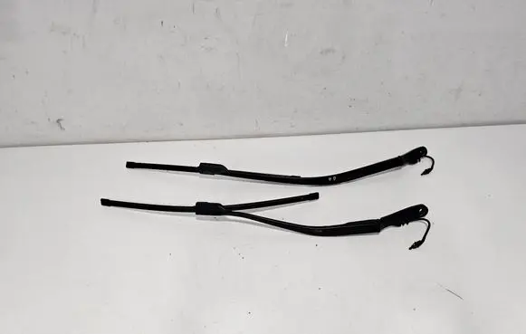 Polestar 4 Headlight wiper blade set 80007412 80007414