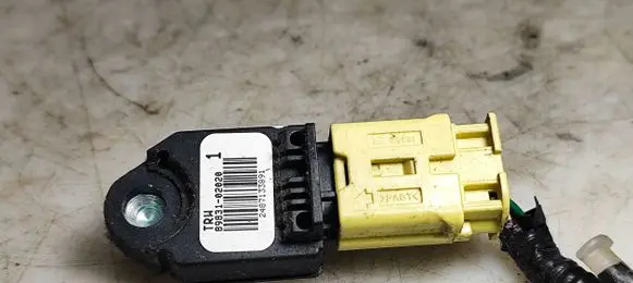 Toyota Aygo AB10 Airbag deployment crash/impact sensor 8983102020 2487133891